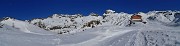 49 Il Rif. Calvi, circondato dalle sue montagne